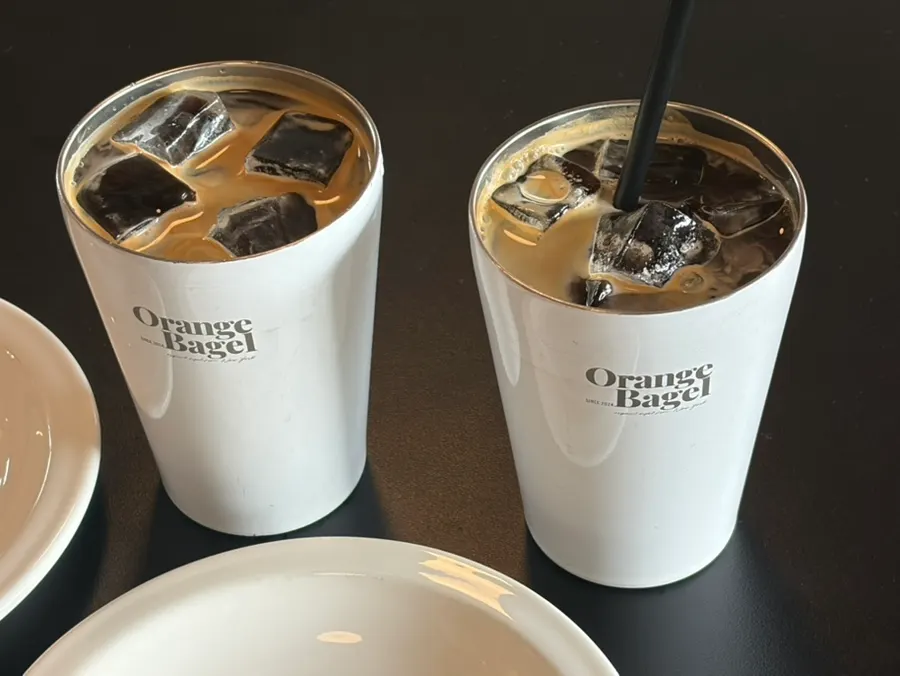 Americano with acidic beans and a decaf Americano