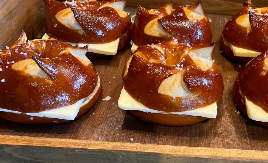 Cross-section of the salt-sprinkled Laugen butter bagel