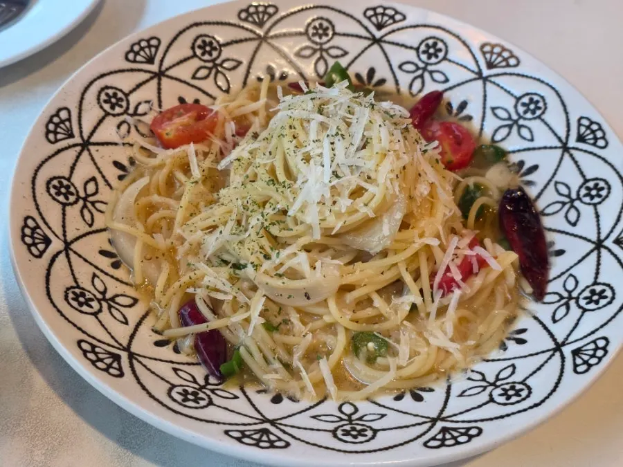 A Set with pasta and pizza