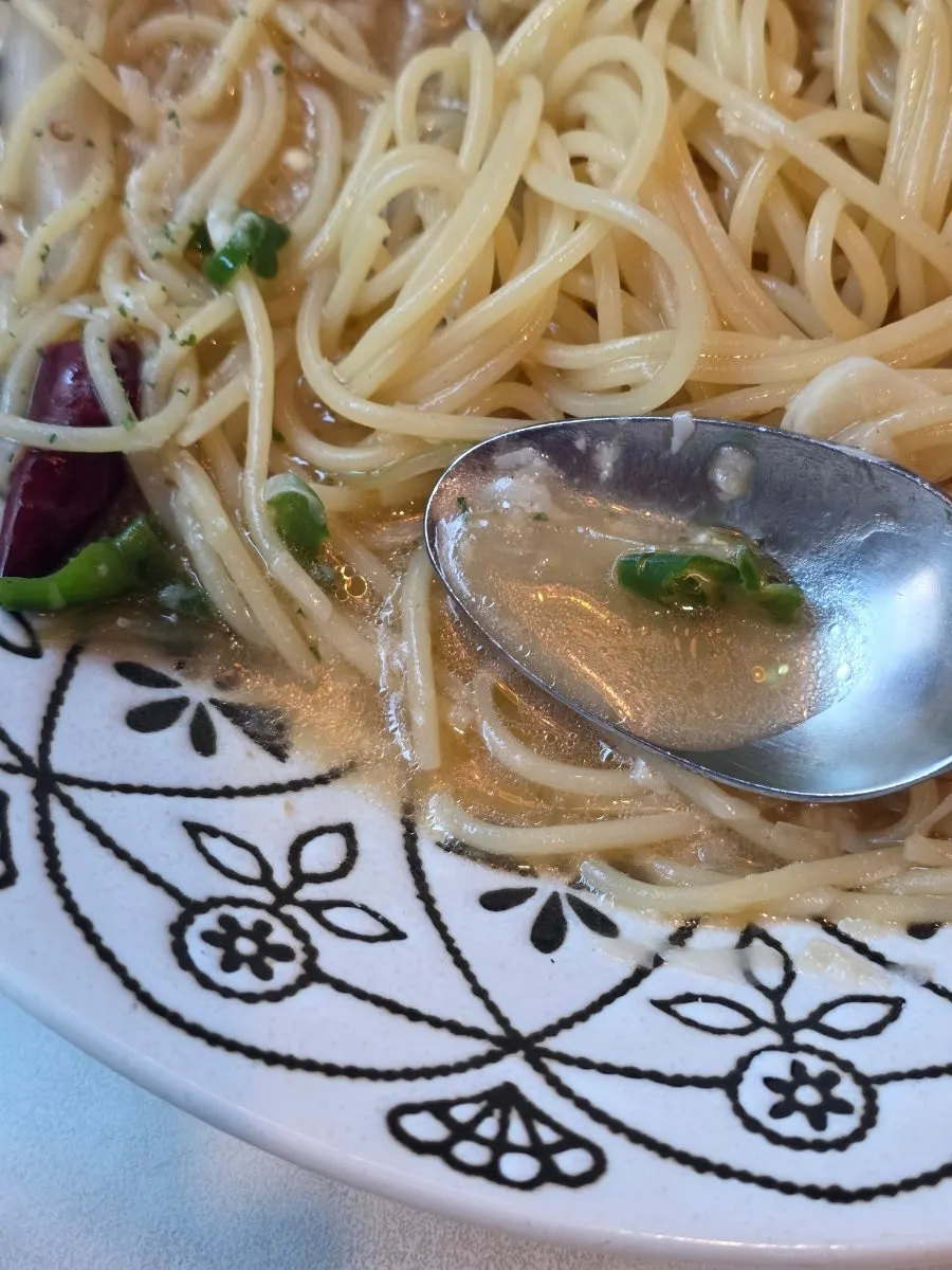 Aglio e olio with vegetables