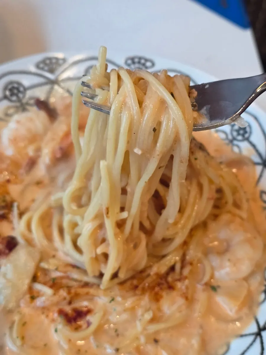Rosé cream pasta with plump shrimp