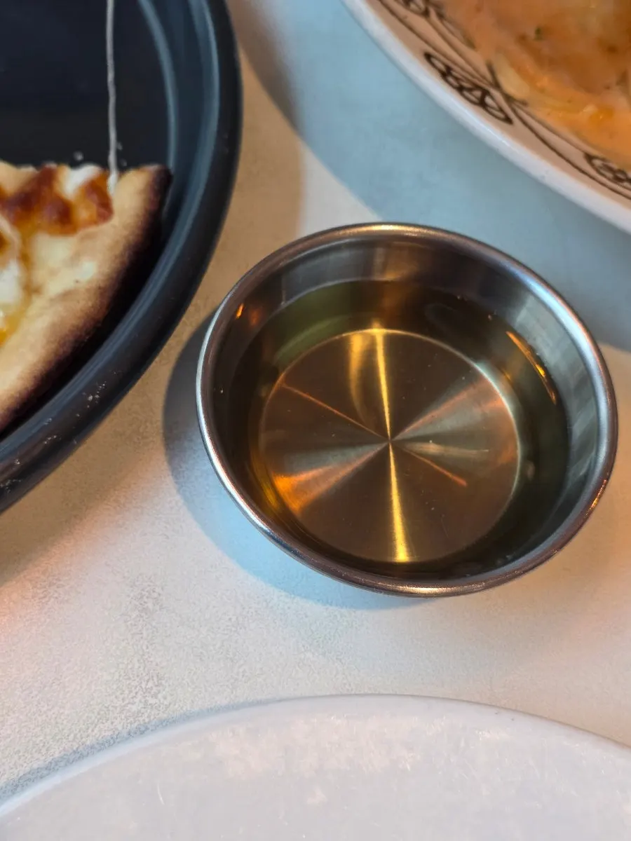 Hot and crispy gorgonzola pizza