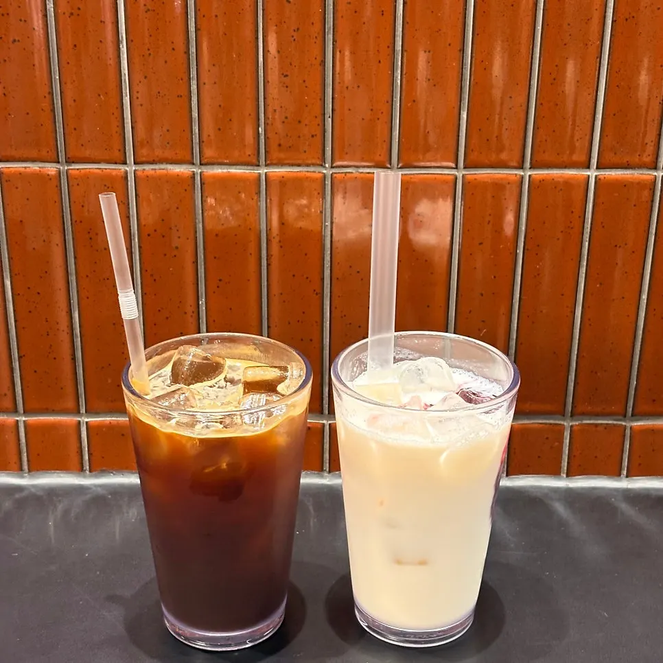 チョンジヨンコーヒーロースターズスターフィールド水原店の飲み物写真