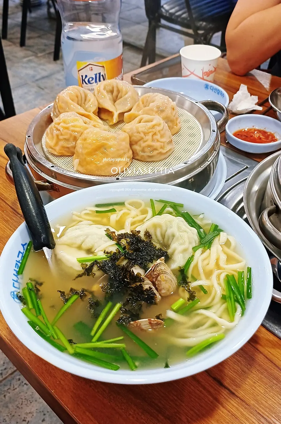 Bossam meat paired with kimchi