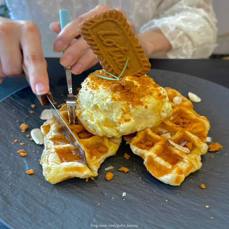 Lotus ice cream croffle after the syrup has been poured on