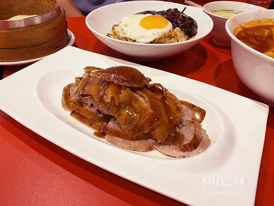 한 번에 차려진 북경오리 세트