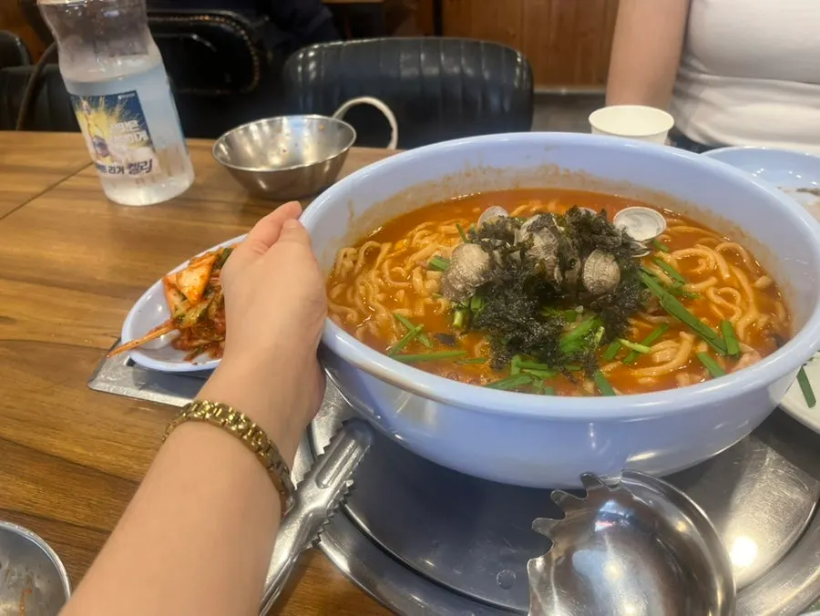 Suyuk dipped in salted shrimp