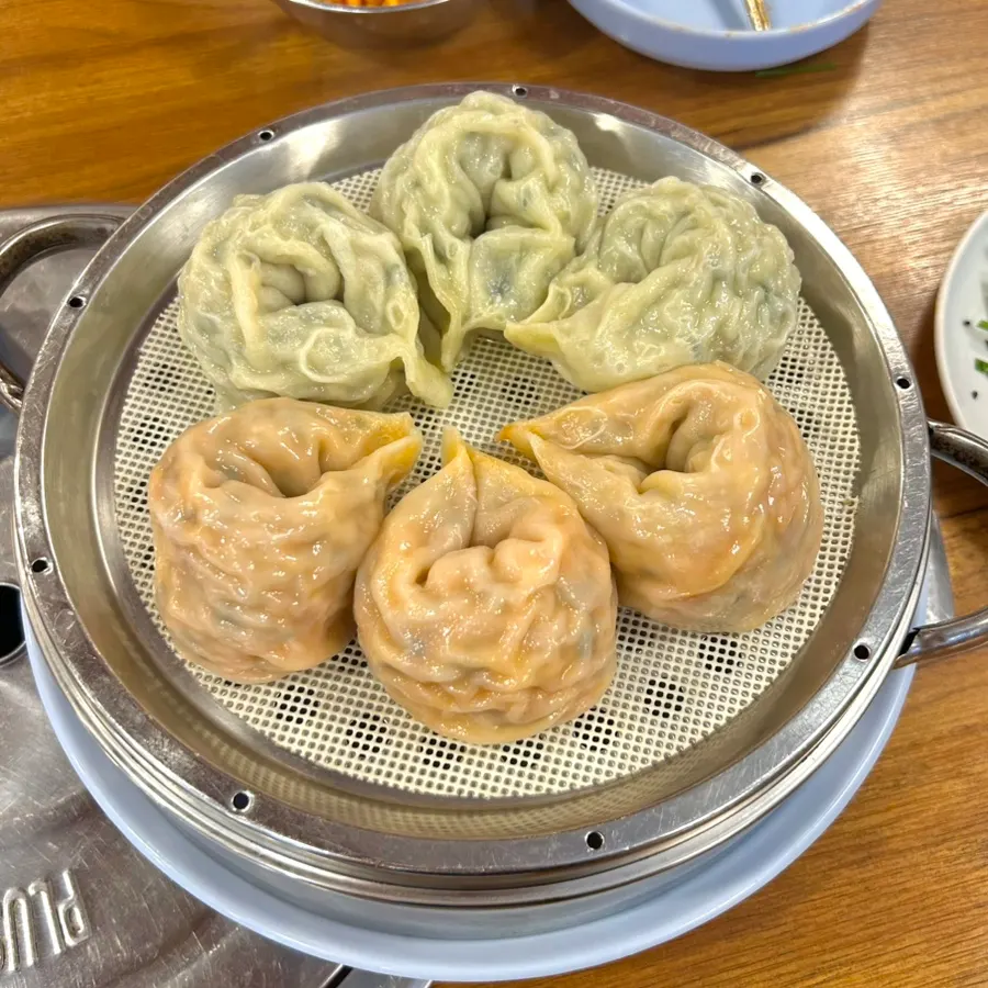 다선칼국수 만두반반 한 접시
