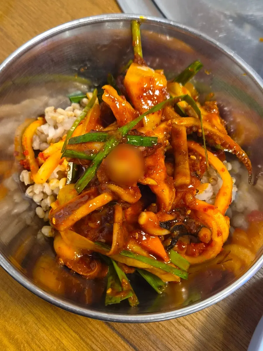 Bulnakji-bokkeum with onion, cabbage, and chives mixed in