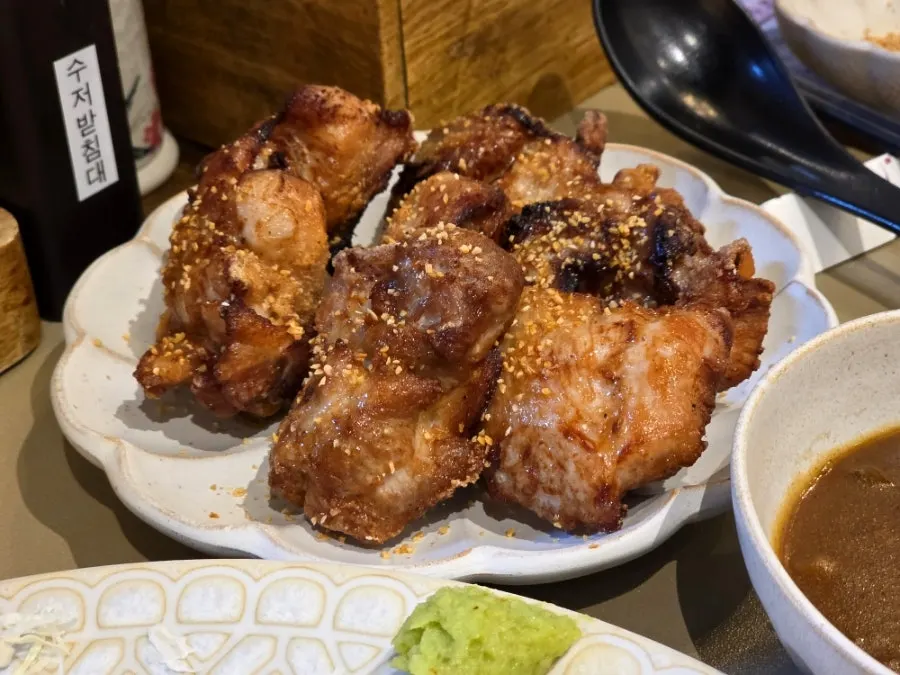 A full tonkatsu spread at Gohobi Katsu near Suwon Station
