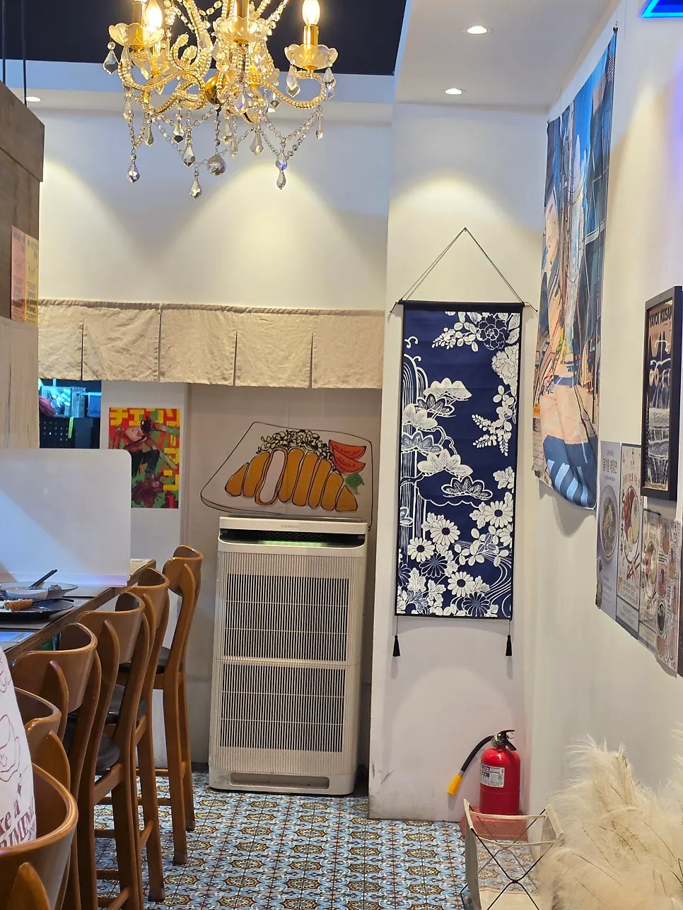 Wood-toned interior of Gohobi Katsu