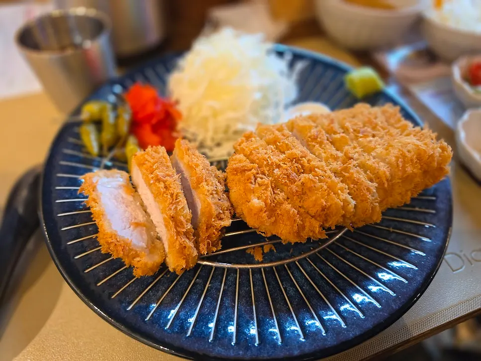 Rosu katsu set at Gohobi Katsu