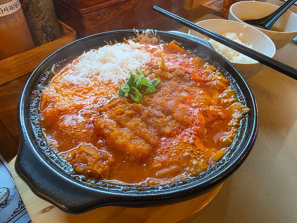 Kimchi cheese nabe donkatsu topped with melted cheese