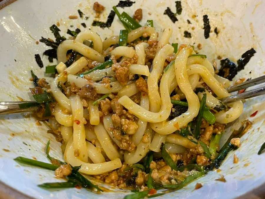 Rice mixed into the mazesoba sauce