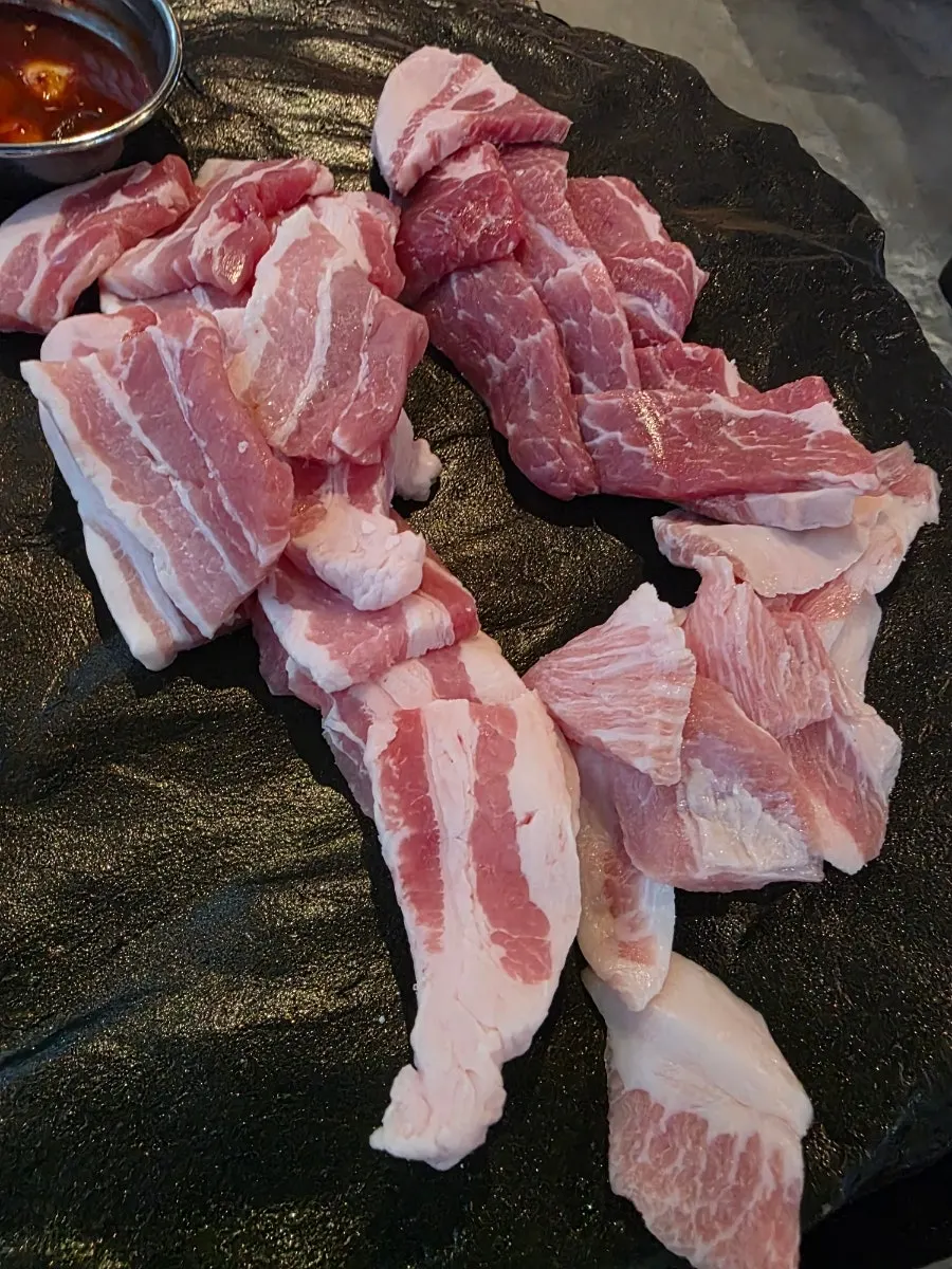 모둠돌판 중 돼지고기 세트