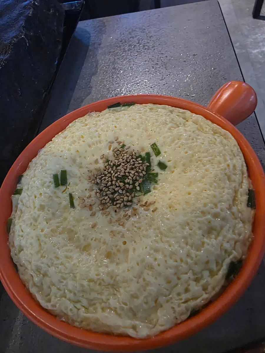 용암퐁듀치즈 곁들임