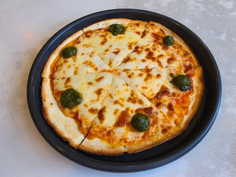 Small size margherita pizza menu item