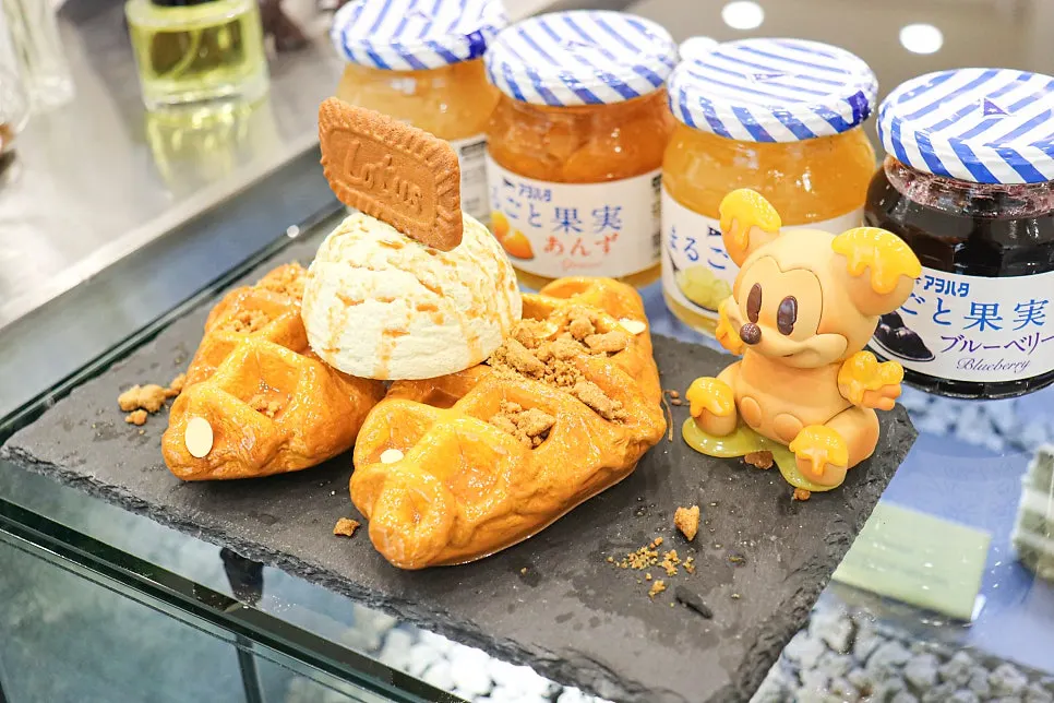 Tteum Caféのデザートメニュー表