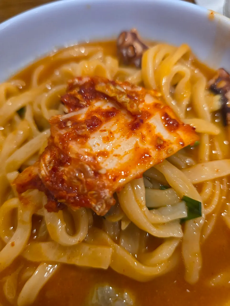 Kalguksu with crisp geotjeori