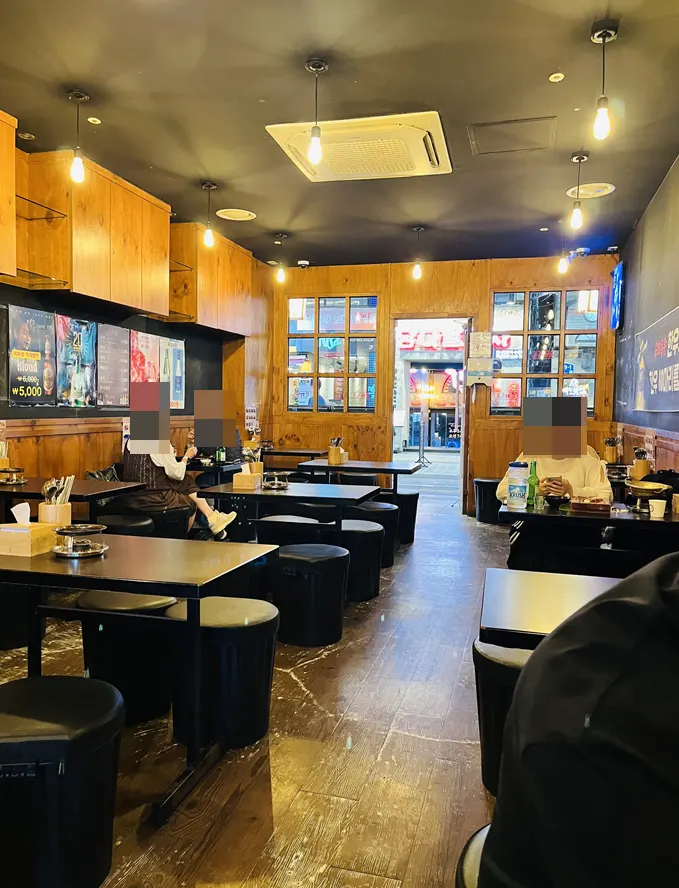 Spacious interior of Yukhoe Dokjon with wide seating