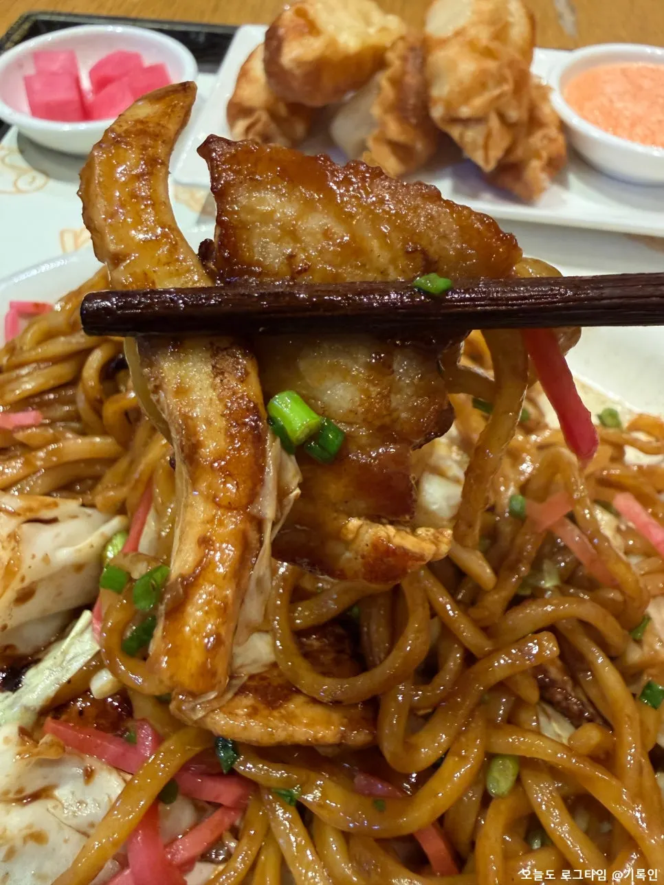 Plump yakisoba noodles mixed with the ingredients