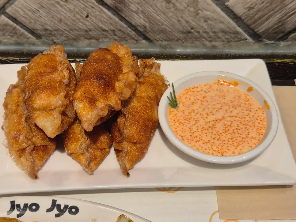 철판에 나온 죠죠 야끼소바