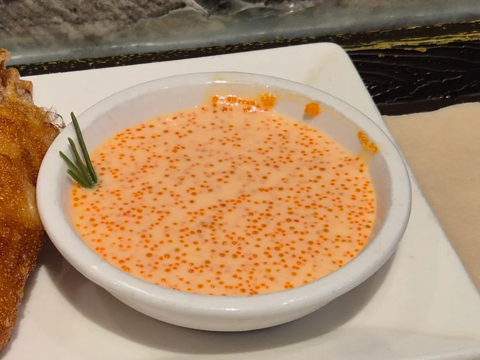 야끼소바 세트를 먹고 있는 테이블