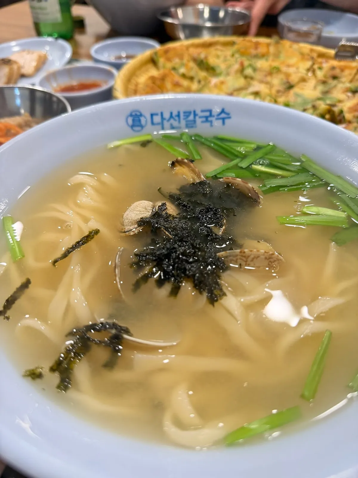 Ảnh đại diện chuyến ghé thăm Daseon Kalguksu Main Branch gần ga Suwon