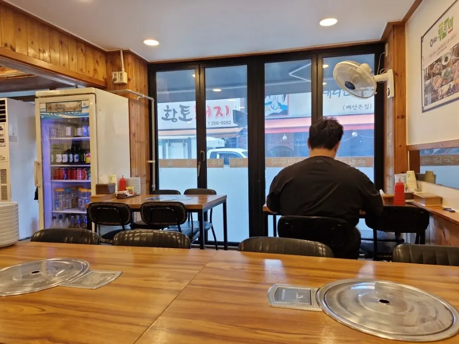 다선칼국수 본점 입구 주변 모습