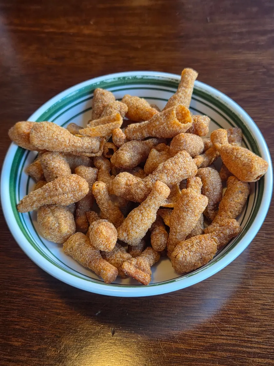 Complimentary chicken drumstick crackers