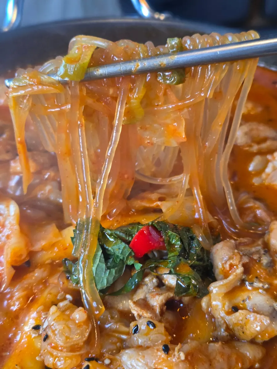 Gopdoritang with a rich broth