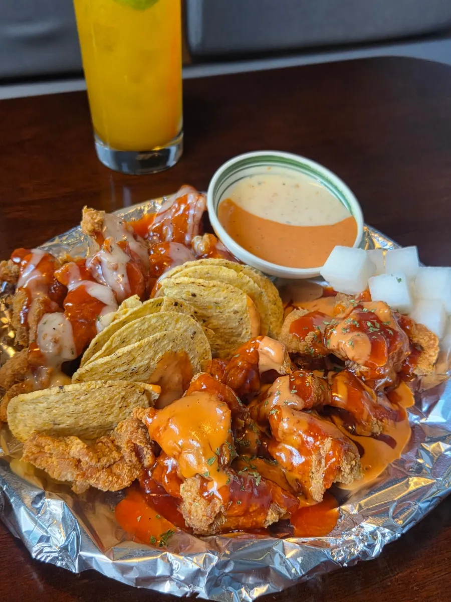 Supreme and cheese supreme half-and-half chicken