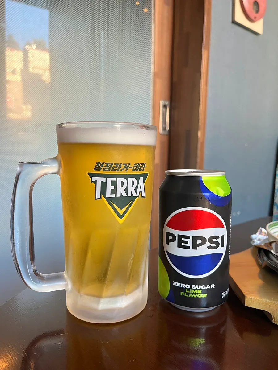 맥주와 막창구이 식사