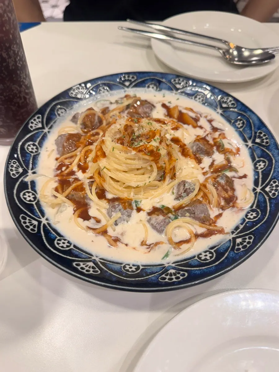 Rolling Pasta steak cream pasta, ₩10,500