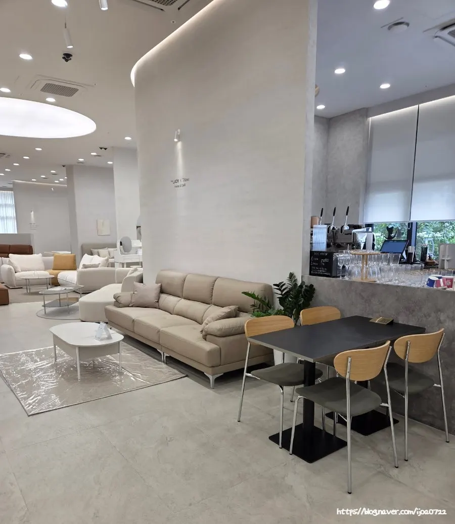 Quiet café seating arrangement inside the showroom