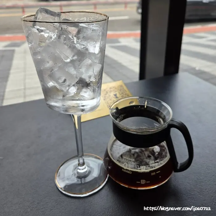Milano Blend Americano served in an elegant cup
