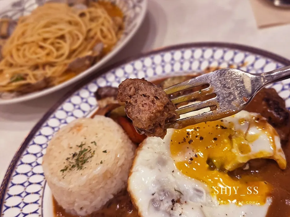 Meja setelah makan di Rolling Pasta Suwon Station Branch