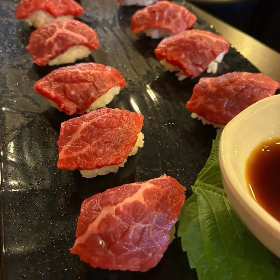 Hanwoo sushi ordered alongside the yukhoe