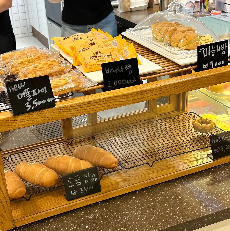 Café desserts and salt bread menu
