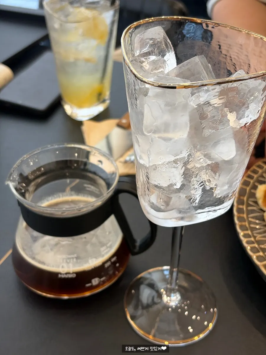 Apple yuzu ade with an apple tea base