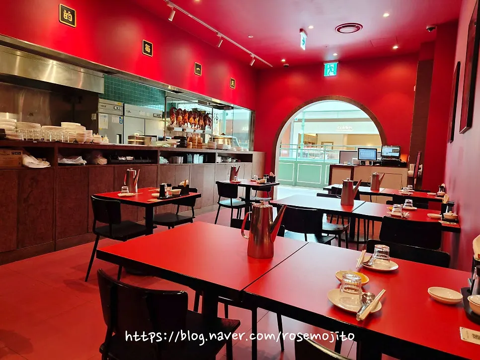 Interior decor of Mirim Yangjang