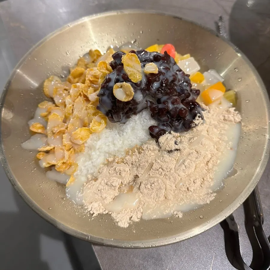 서비스로 나온 빙수