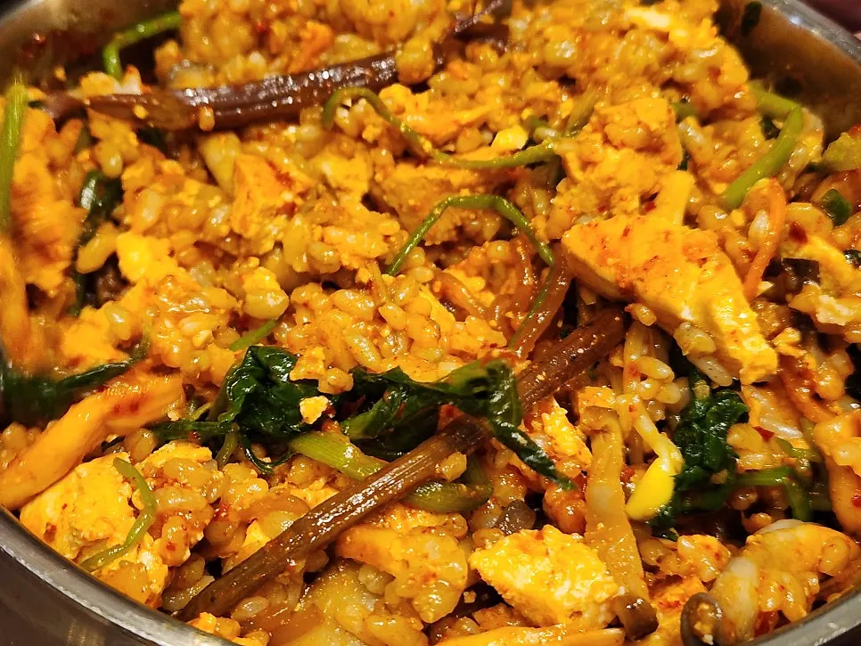 A bowl of mixed barley rice