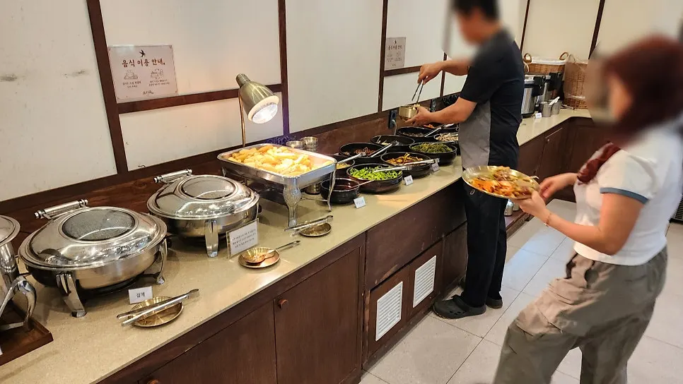 보리옥 본점 나물 셀프바 코너