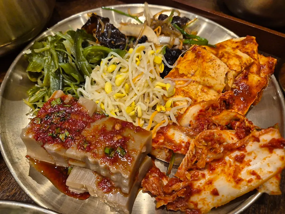 양배추쌈에 올린 고등어살