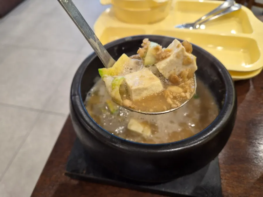 Basic setting of barley rice and doenjang jjigae