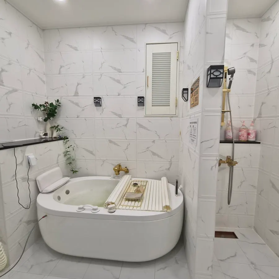 Private EMS spa room at Xpa