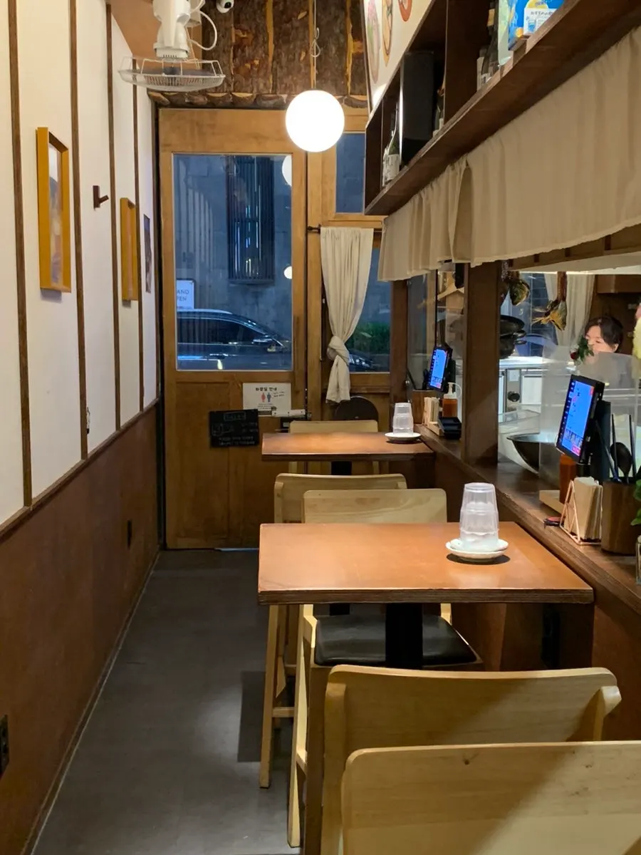 4-person table seating further inside