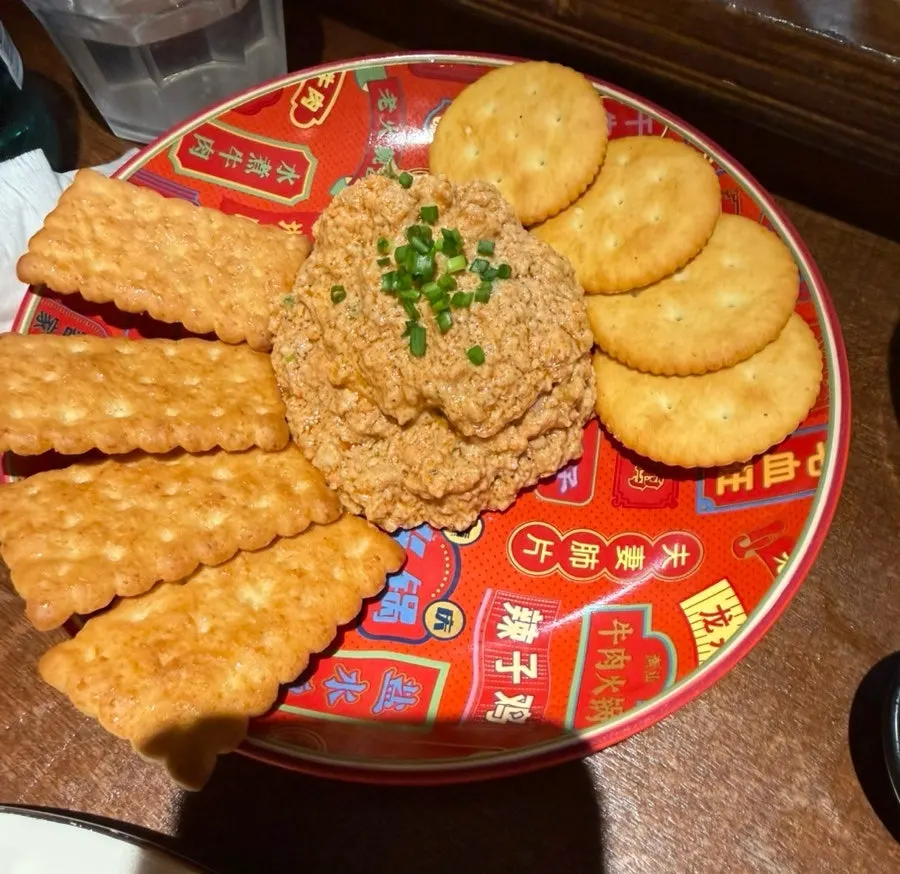 Ankimo served with crackers