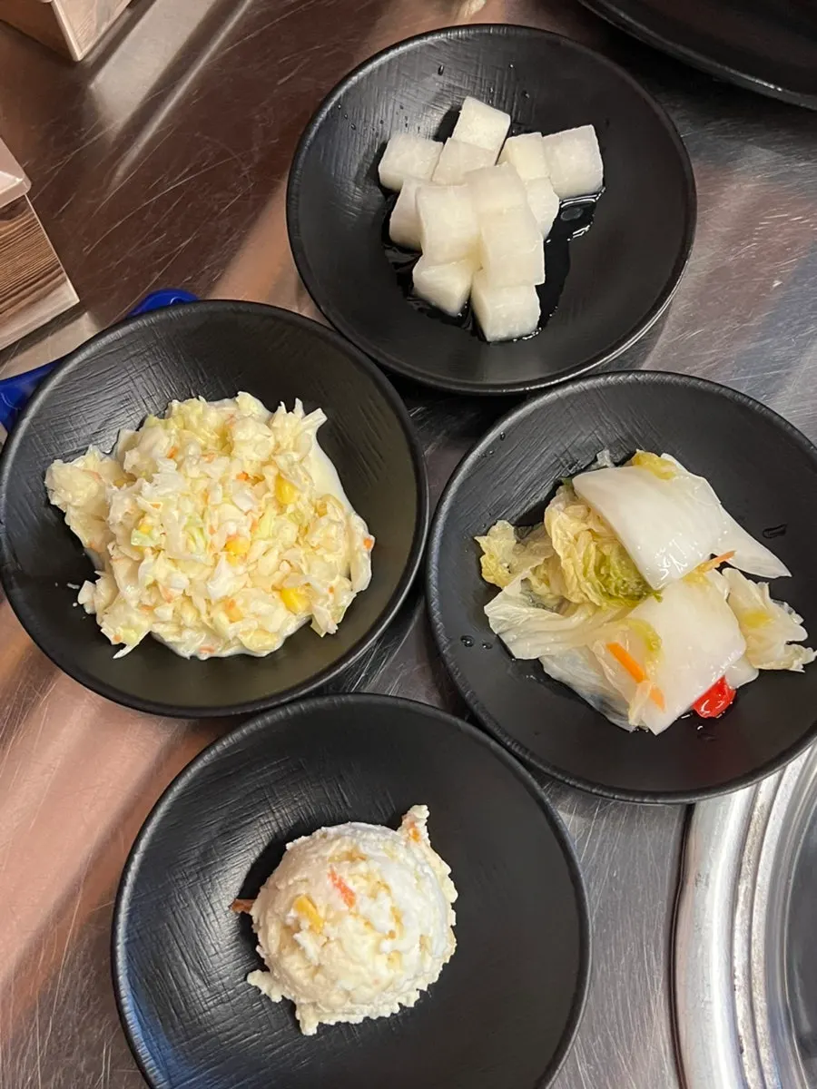 Complimentary side dishes for grilled bones